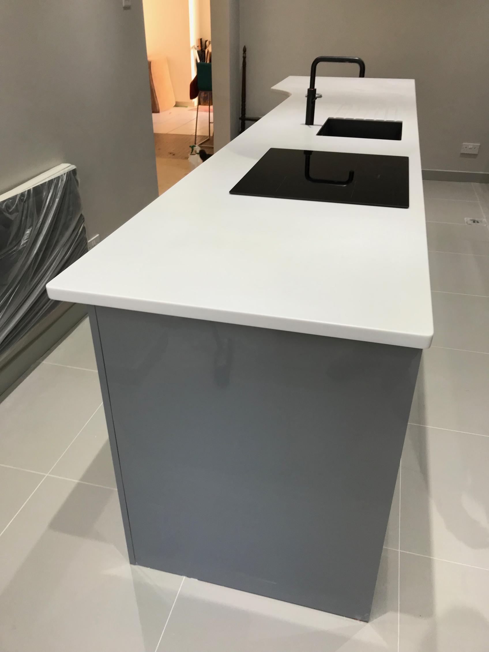 Corian Pearl Grey island Corian Pearl Grey island